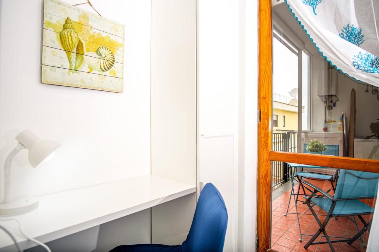 La Casetta Linda - New 2 Bedroom Apt In Sorrento With Seaview Terrace ภายนอก รูปภาพ